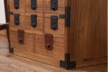 アンティーク家具　古民具・骨董　古い商家の帳場小箪笥(小引き出し・帳場箪笥)