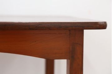 アンティーク家具　アンティーク　古い木のシンプルなサイドテーブル