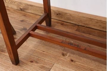 アンティーク家具　アンティーク　古い木のシンプルなサイドテーブル