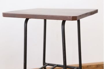 アンティーク家具　アンティーク　古いアイアンのサイドテーブル