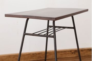 アンティーク家具　アンティーク　古い鉄脚のテーブル(サイドテーブル、鉄足、机、在宅ワーク、在宅用テーブル、作業台、デスク)