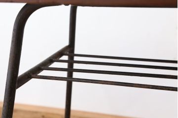 アンティーク家具　アンティーク　古い鉄脚のテーブル(サイドテーブル、鉄足、机、在宅ワーク、在宅用テーブル、作業台、デスク)