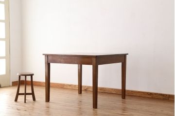 アンティーク家具　アンティーク　素敵なデザイン!古いナラ材のシンプルなダイニングテーブル(作業台・机)