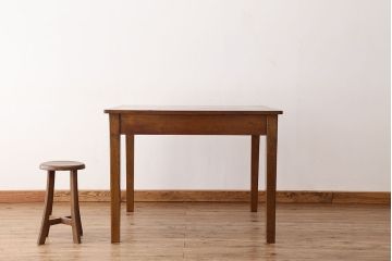 アンティーク家具　アンティーク　素敵なデザイン!古いナラ材のシンプルなダイニングテーブル(作業台・机)