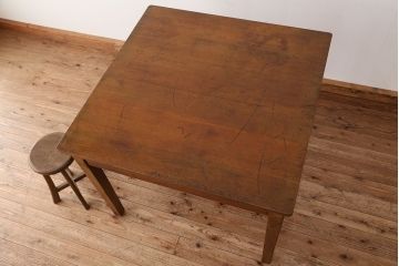 アンティーク家具　アンティーク　素敵なデザイン!古いナラ材のシンプルなダイニングテーブル(作業台・机)