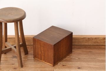 アンティーク家具　古民具・骨董　味のある小引き出し