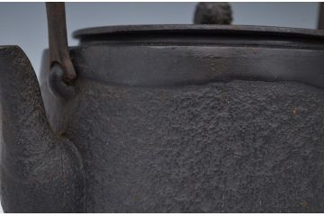 アンティーク雑貨　古民具・骨董　古い南部鉄瓶(茶道具)