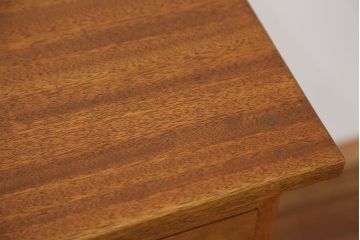 レトロ家具　アンティーク　可愛いデザイン!レトロなサイドテーブル(収納棚)