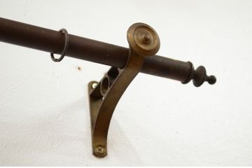 アンティーク雑貨　アンティーク　古い洋館の真鍮製カーテンレール2本セット(2)