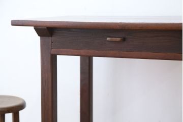 アンティーク家具　古民具・骨董　古い木の小振りな平机(テーブル)