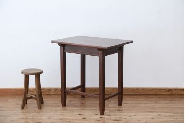 アンティーク家具　古民具・骨董　古い木の小振りな平机(テーブル)