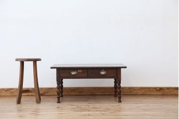 アンティーク家具　アンティーク　可愛いデザイン!古い木の文机(テーブル)