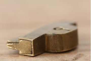 アンティーク雑貨　漆の素敵な金具付き収納箱(文箱・硯箱)