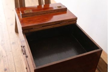 アンティーク家具　古民具・骨董　古い欅材の漆の綺麗な硯箱小引き出し(裁縫箱)