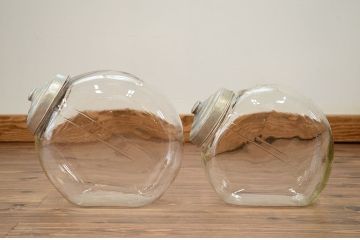 アンティーク雑貨　昭和レトロ　古い駄菓子屋のガラス瓶2個セット(猫ビン)(3)