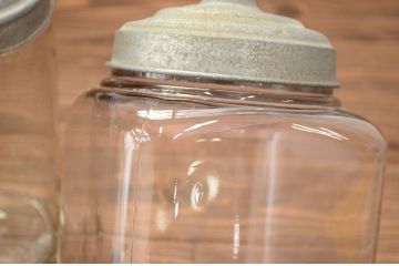 アンティーク雑貨　昭和レトロ　古い駄菓子屋のガラス瓶　3個セット(1)