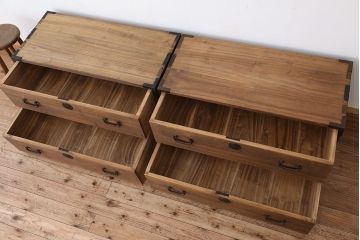 アンティーク家具　☆アンティーク　高級品!上質な作りの総桐二段重ね時代箪笥(桐箪笥、桐たんす)
