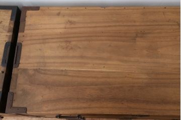 アンティーク家具　☆アンティーク　高級品!上質な作りの総桐二段重ね時代箪笥(桐箪笥、桐たんす)