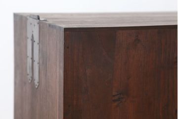 アンティーク家具　アンティーク　可愛いデザイン!シンプルな脚付ローチェスト(ローボード)?