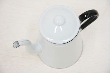 アンティーク雑貨　古いホーローケトル・洗面器など　3点セット