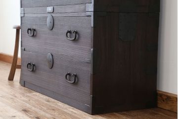 アンティーク家具　☆アンティーク　高級品!総桐材の上質な二段重ね時代箪笥(桐箪笥、桐たんす)