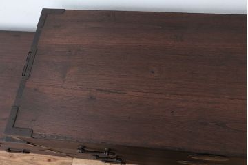 アンティーク家具　☆アンティーク　高級品!総桐材の上質な二段重ね時代箪笥(桐箪笥、桐たんす)