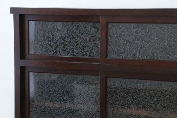 アンティーク家具　☆アンティーク　素敵な雰囲気!古い木の結霜ガラス二段重ね食器棚(収納棚、茶箪笥)