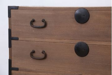 アンティーク家具　☆古民具・骨董　美しい銅総桐材二段重ね時代箪笥?(桐箪笥、桐たんす)
