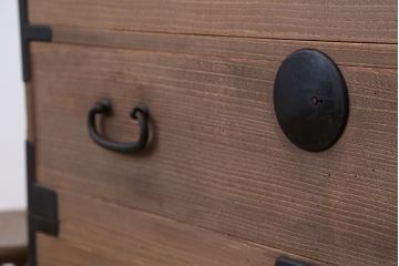 アンティーク家具　☆古民具・骨董　美しい銅総桐材二段重ね時代箪笥?(桐箪笥、桐たんす)