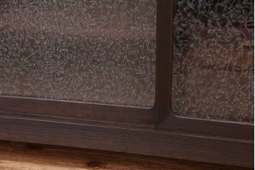 アンティーク家具　アンティーク　可愛いデザイン!シンプルな脚付ローボード(6)