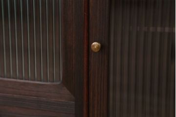 アンティーク家具　アンティーク　可愛いデザイン!脚付ローボード?