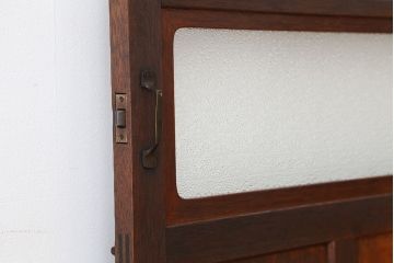 アンティーク　可愛いデザイン!古い木のダイヤガラスドア(扉)　1枚
