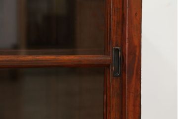 アンティーク家具　アンティーク　古い木の大振りな収納棚?