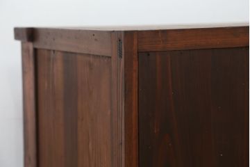 アンティーク家具　アンティーク　古い木の大振りな収納棚?