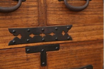 アンティーク家具　古民具・骨董　特別注文造り　総桐!金具の立派な二段重ね帳場箪笥(桐箪笥、桐たんす)