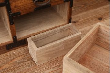アンティーク家具　古民具・骨董　特別注文造り　総桐!金具の立派な二段重ね帳場箪笥(桐箪笥、桐たんす)