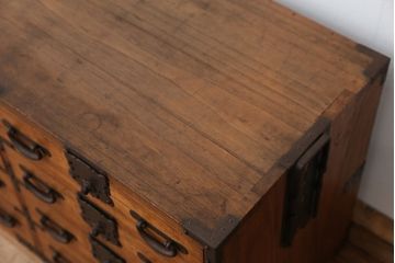 アンティーク家具　古民具・骨董　特別注文造り　総桐!金具の立派な二段重ね帳場箪笥(桐箪笥、桐たんす)