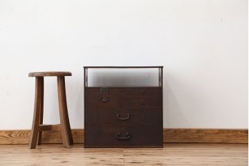 アンティーク家具　アンティーク　高級品!上質な作りの小引き出し(飾り棚、小箪笥)