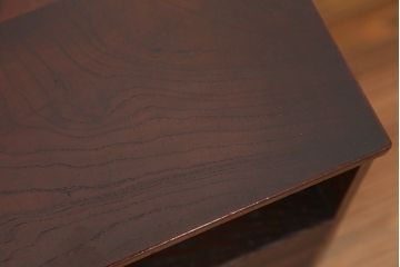 アンティーク家具　アンティーク　高級品!上質な作りの小引き出し(飾り棚、小箪笥)