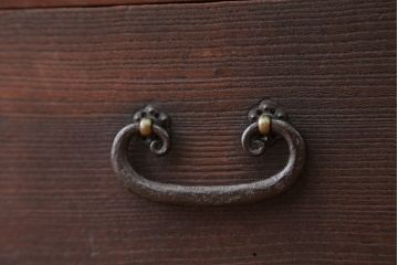 アンティーク家具　アンティーク　高級品!上質な作りの小引き出し(飾り棚、小箪笥)