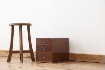 アンティーク家具　アンティーク　古い栗材の上質な3杯小引き出し