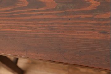 アンティーク家具　アンティーク　古い木の小振りなテーブル(作業台、机)