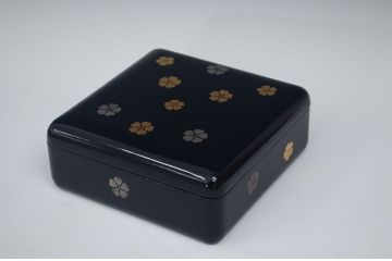 アンティーク雑貨　大正〜昭和初期　蒔絵の美しい木製菓子鉢・皿セット(漆器)