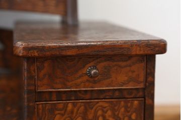 レトロ家具　アンティーク　レトロなデザインの小振りな鏡台