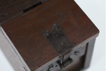 アンティーク雑貨　アンティーク　古い栗材の小さな銭箱(銭函)
