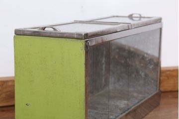 レトロ家具　昭和レトロ　古い商店のブリキガラスケース