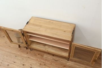 アンティーク家具　アンティーク 古い木味のモールガラス脚付きローボード