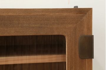 アンティーク家具　アンティーク 古い木味のモールガラス脚付きローボード