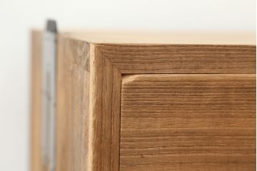 アンティーク雑貨　アンティーク 古い木味のシンプルな脚付きローチェスト(ローボード)