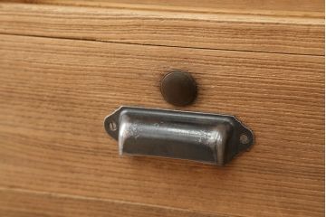 アンティーク家具　アンティーク 素敵なデザイン!古い木味のチェッカーガラスローボード
